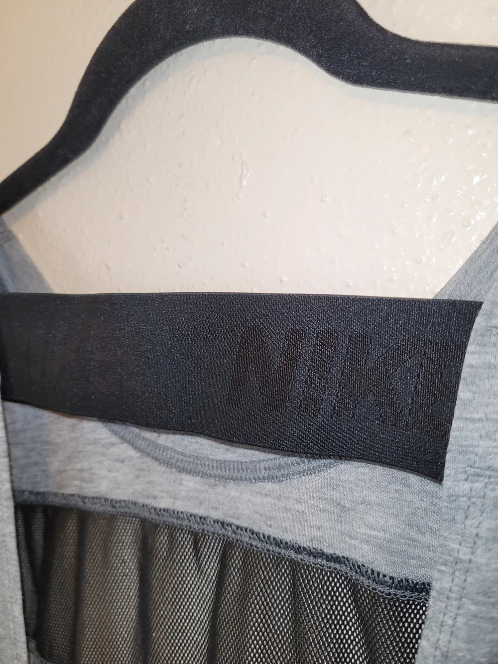 Nike Dri-FIT Open Back Mesh Training Tank Gray Black Size Medium - Picture 5 of 5